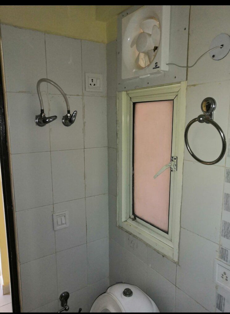 Bathroom, today-ridge-residency 2 Bedroom 632 Sq.Ft. Apartment In Sector 135 Noida 4390425