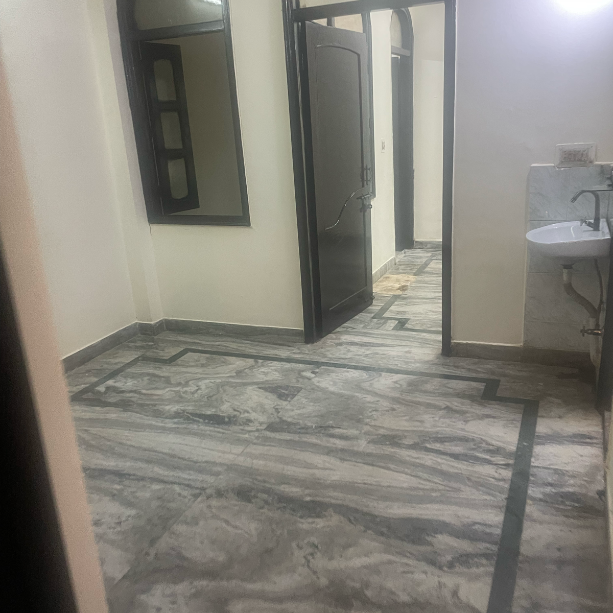 Rental 2 Bedroom 800 Sq.Ft. Independent House in Jangpura Delhi 4391368