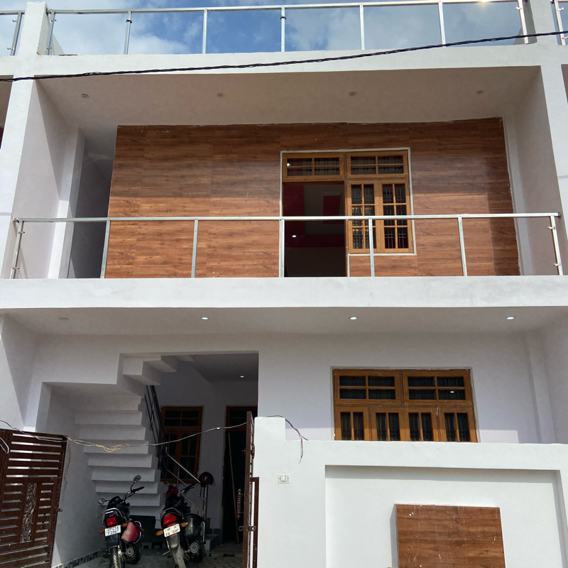 Resale 3.5 Bedroom 1550 Sq.Ft. Villa in Nilmatha Lucknow 4130277