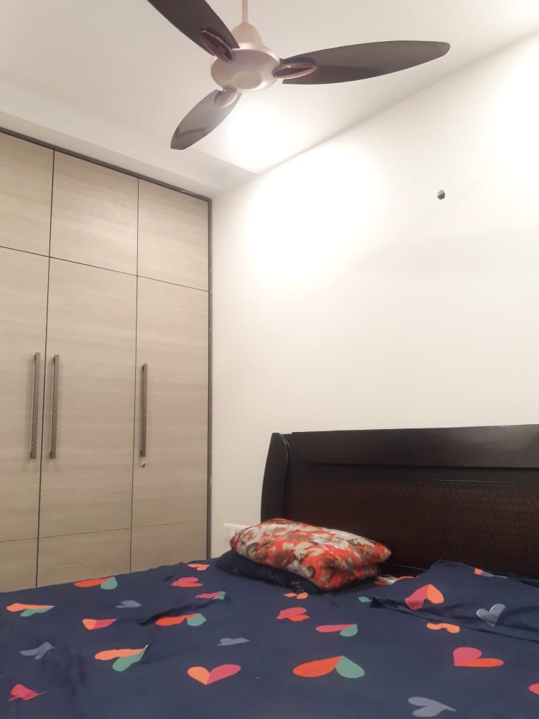 Rental Commercial Office Space 350 Sq.Ft. in Aggarwal Millenium Tower I