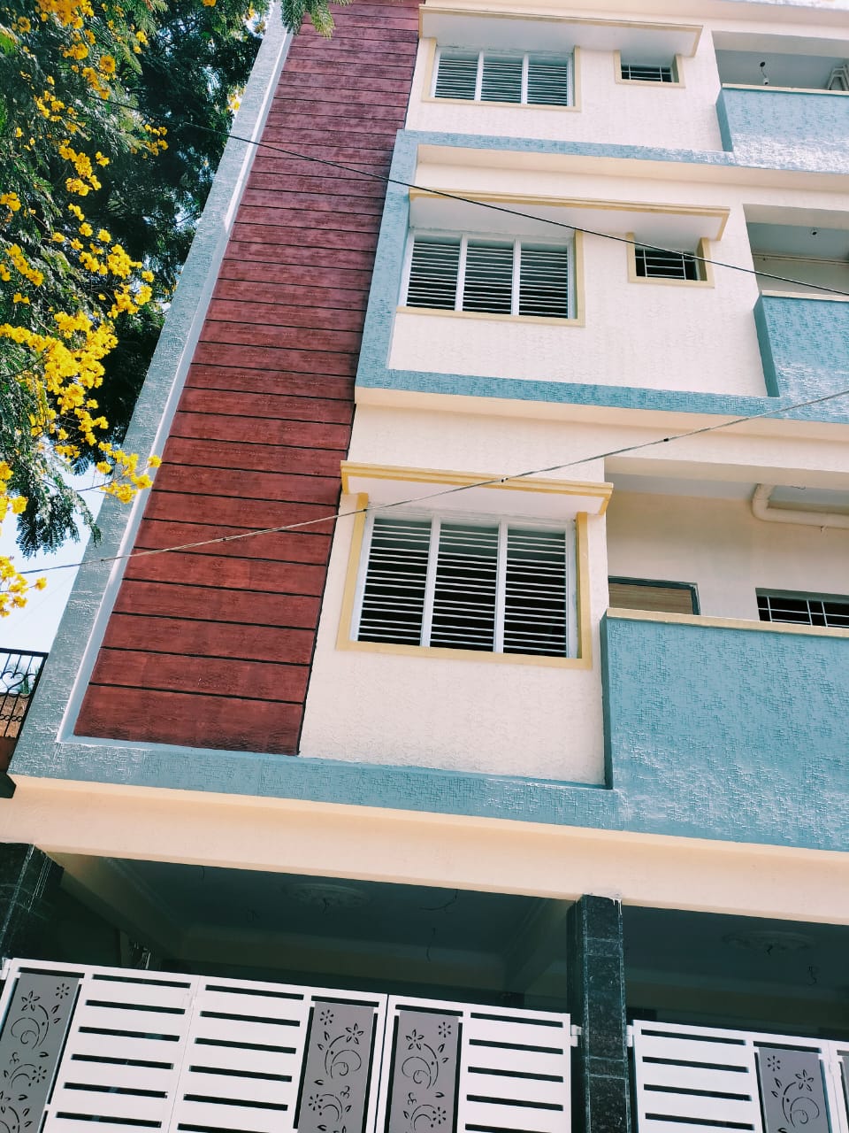 Resale 6+ Bedroom 900 Sq.Ft. Independent House in Ittamadu Bangalore