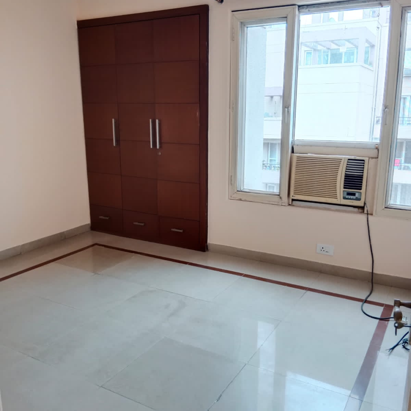 4 BHK + Servant Room Apartment For Rent in Orchid Petals