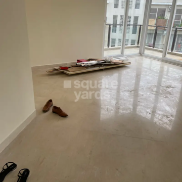 Room in 4 BHK Apartment at BPTP Astaire Gardens, Sector 70a – for Rent