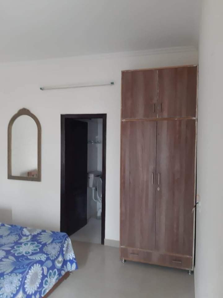 Rental 3 Bedroom 1443 Sq.Ft. Apartment in DLF Ridgewood Estate, Sector