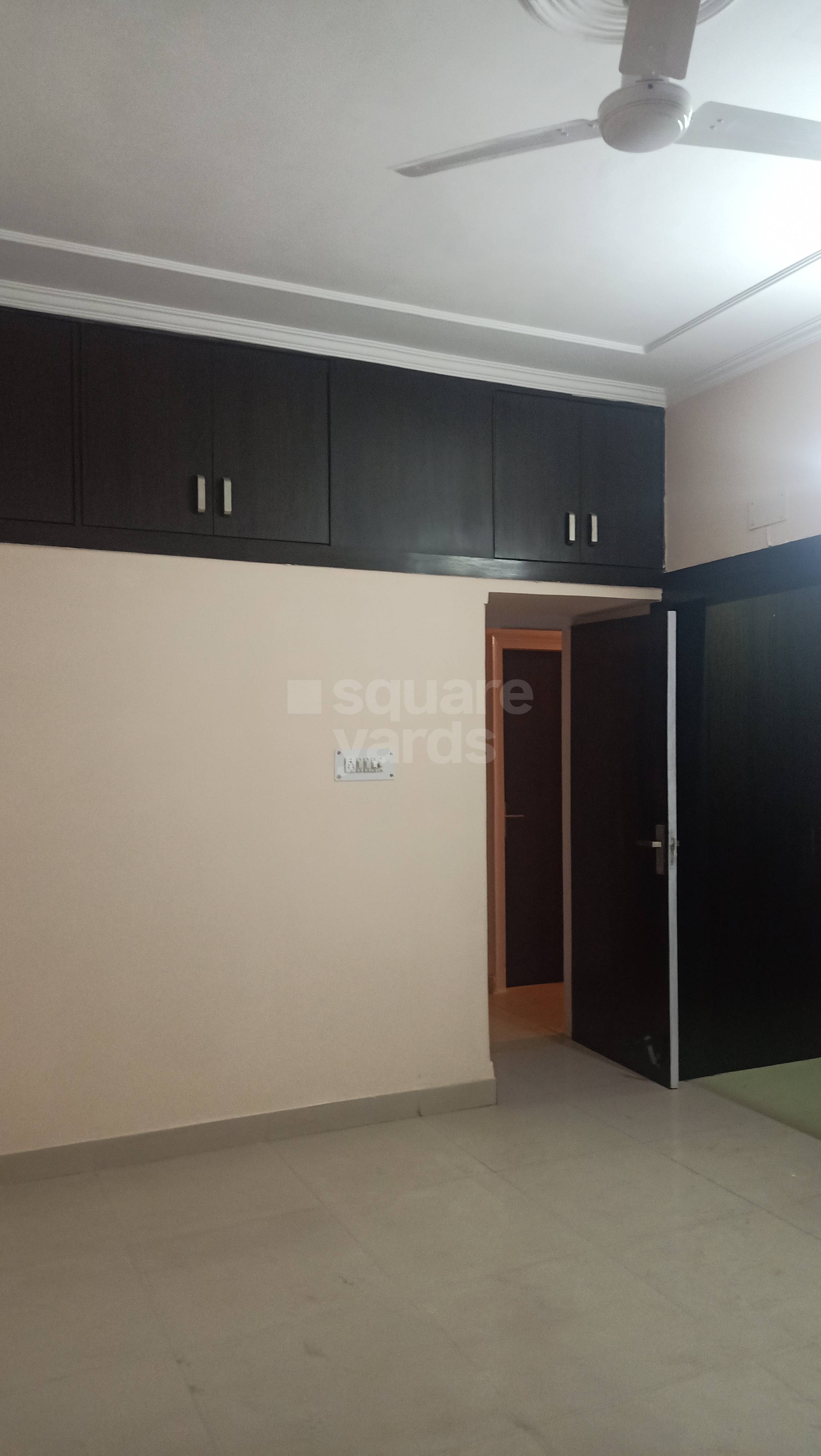 Rental 3 Bedroom 2550 Sq.Ft. Apartment in HBH Galaxy Apartments, Sector 43 Gurgaon 4424715