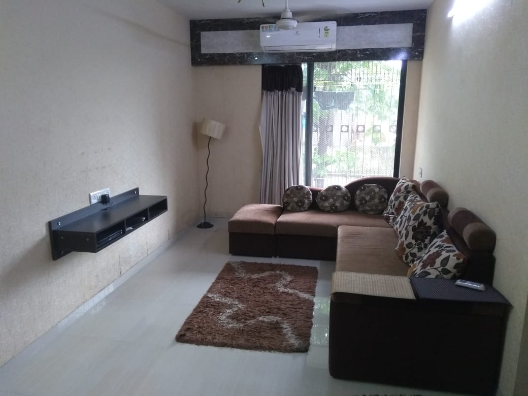 Rental Commercial Office Space 361 Sq.Ft. in Kandivali Sanghvi CHS