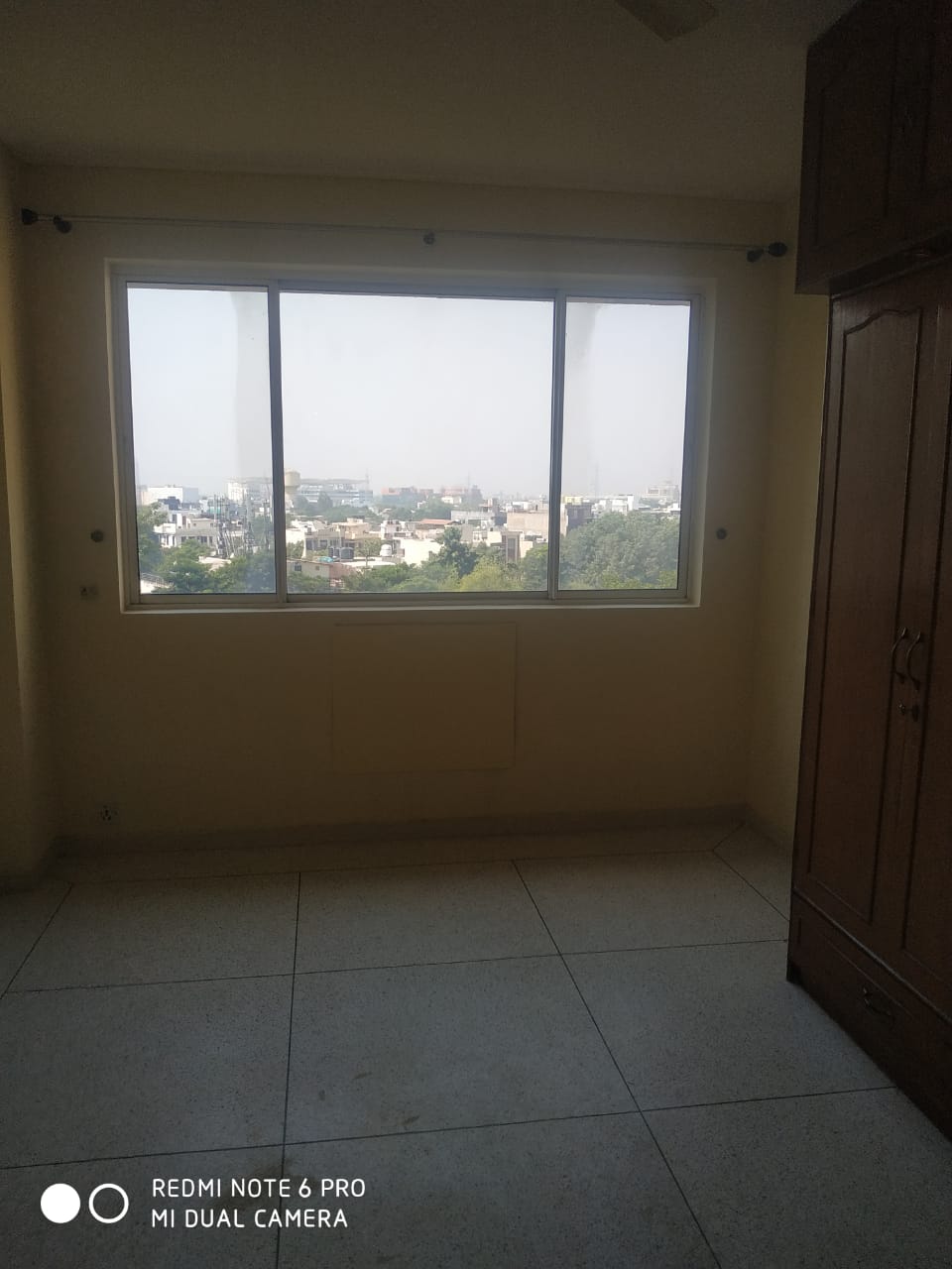 Resale 3 Bedroom 1371 Sq.Ft. Apartment in DLF Ridgewood Estate, Sector