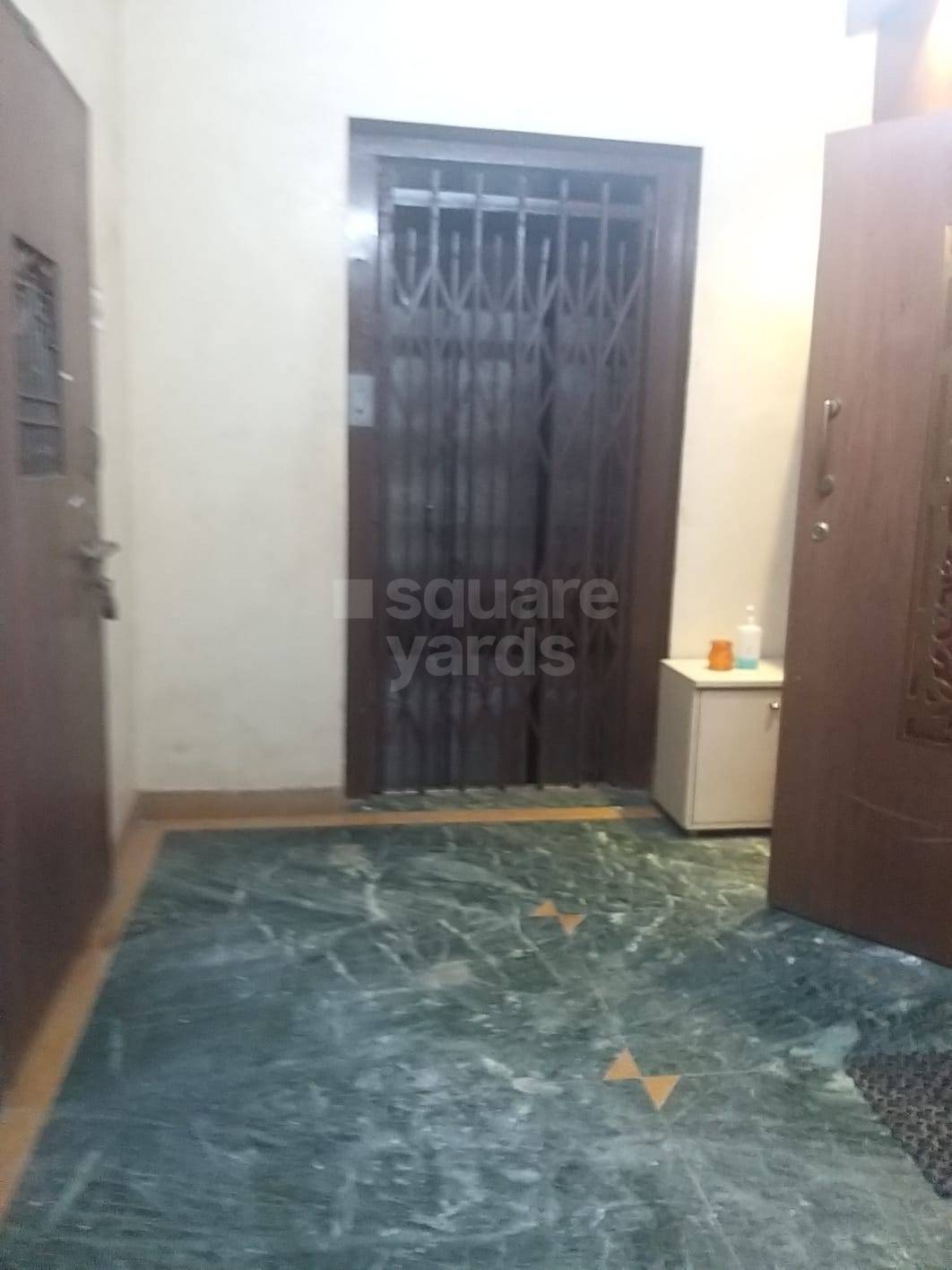 1.5 BHK + Servant Room 600 Sq.Ft. Apartment in Saki Vihar Complex