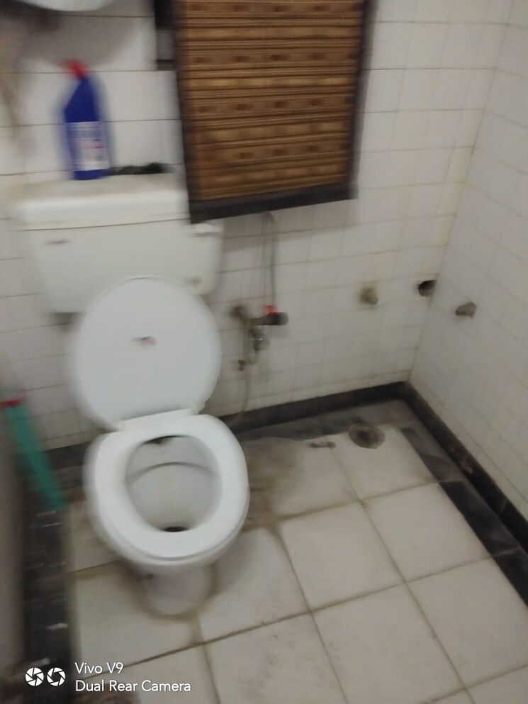 Bathroom, rohini sector 9 2 Bedroom 850 Sq.Ft. Apartment In Rohini Sector 9 Delhi 4447492