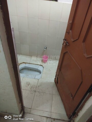 Bathroom in 2 BHK Builder Floor at Rohini Sector 9 – for Rent
