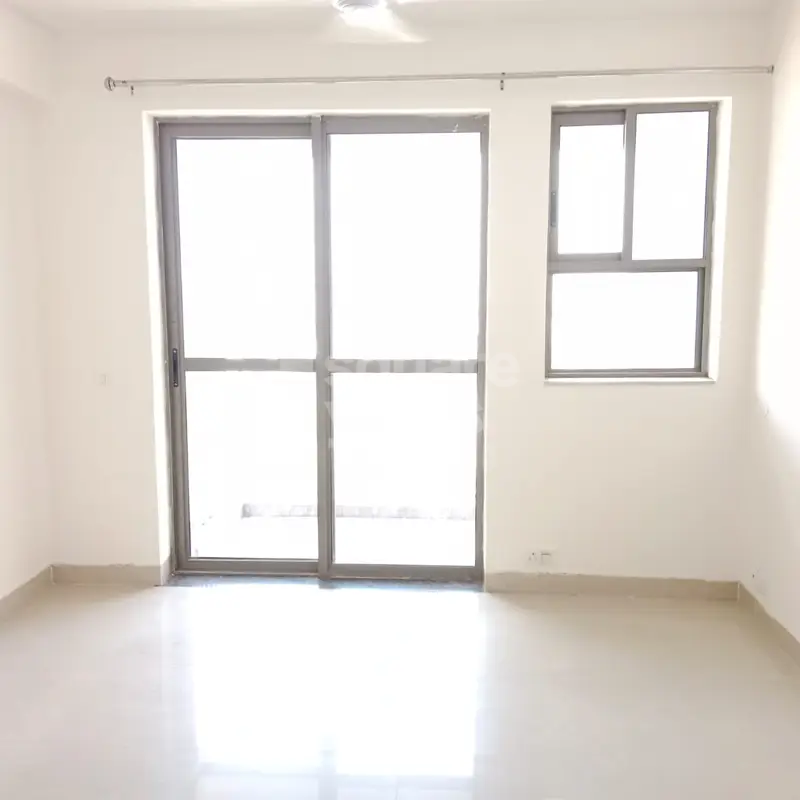 2 BHK + Servant Room Apartment For Rent in Unitech Uniworld Gardens 2