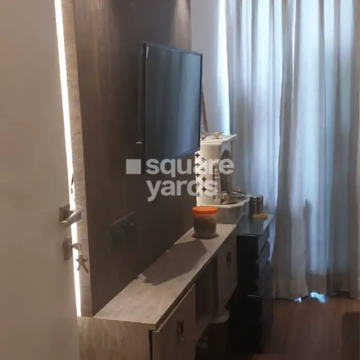 Room in 3 BHK Apartment at M3M Marina, Sector 68 – for Rent
