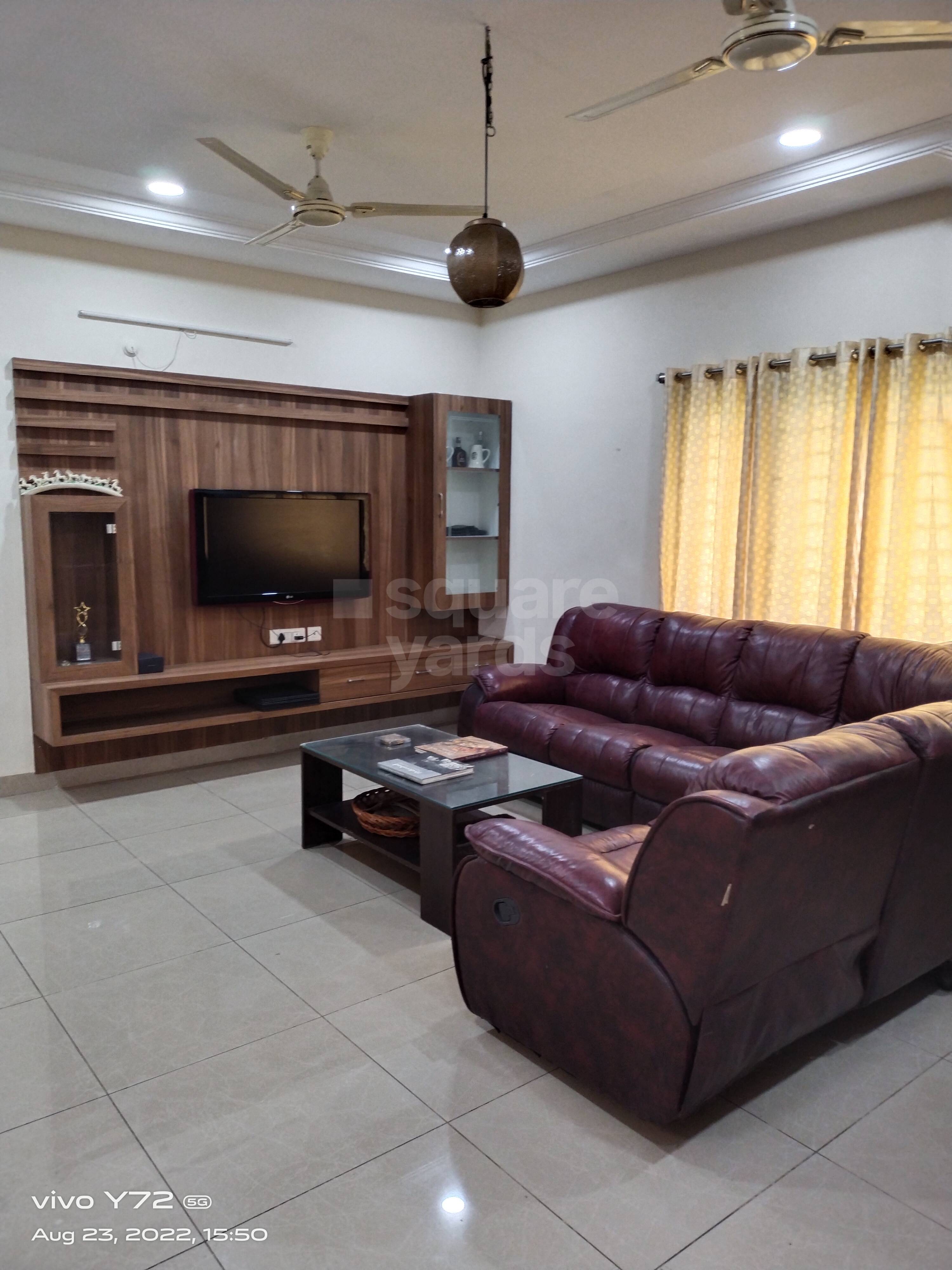 Resale 3 Bedroom 1710 Sq.Ft. Apartment in Fortune Residency Hi Tech