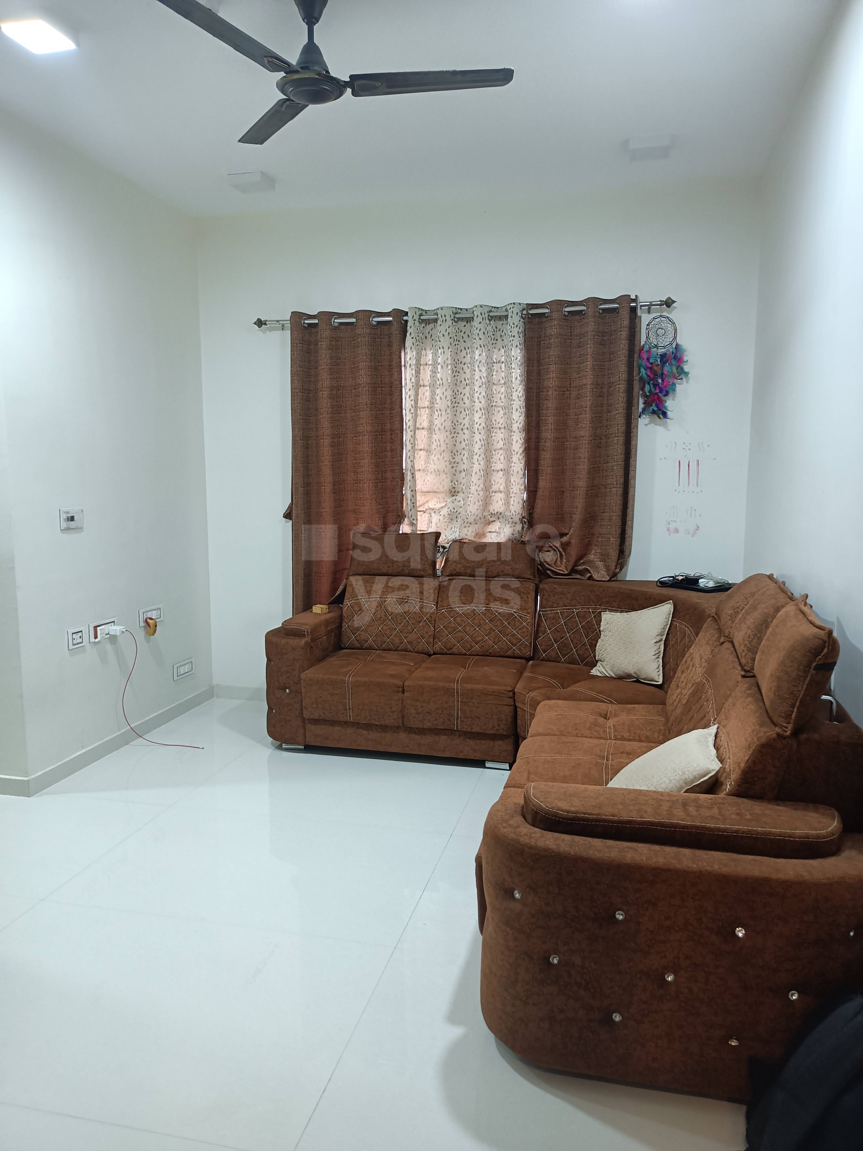 Resale 2 Bedroom 1103 Sq.Ft. Apartment in Prithvi Sai Velocity Phase 1