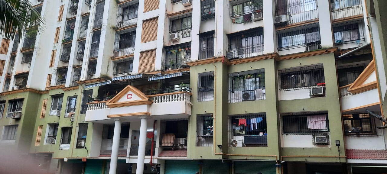 Resale Commercial Shop 890 Sq.Ft. in Saptarshi De Elmas, Goregaon East