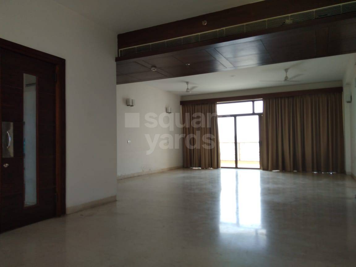 Rental 4 Bedroom 360 Sq.Mt. Villa in Nirvana Country Birch Court, Sector 50 Gurgaon 4668004