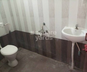 Bathroom in 1 BHK Apartment at Salt Lake Sector V – for Rent