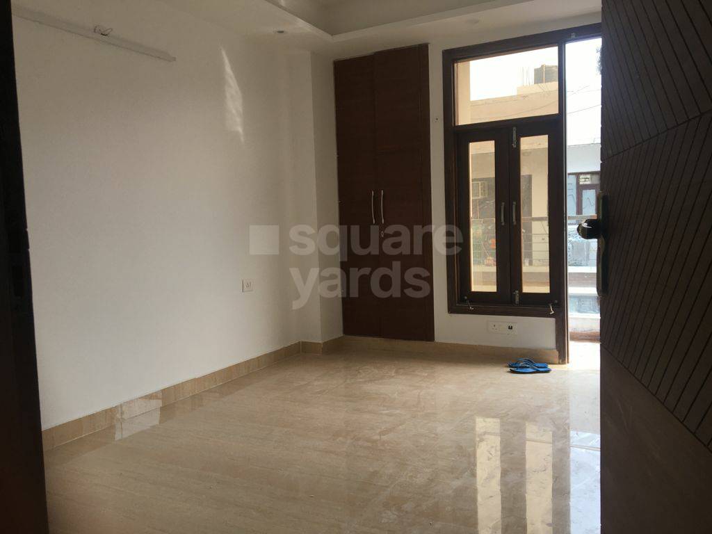Rental 4 Bedroom 3500 Sq.Ft. Independent House in Saket Residents