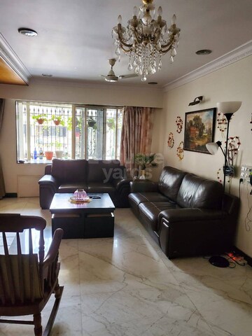 Living Room in 3 BHK Apartment at Andheri West – for Rent