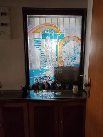 Bedroom in 3 BHK Apartment at Andheri West – for Rent