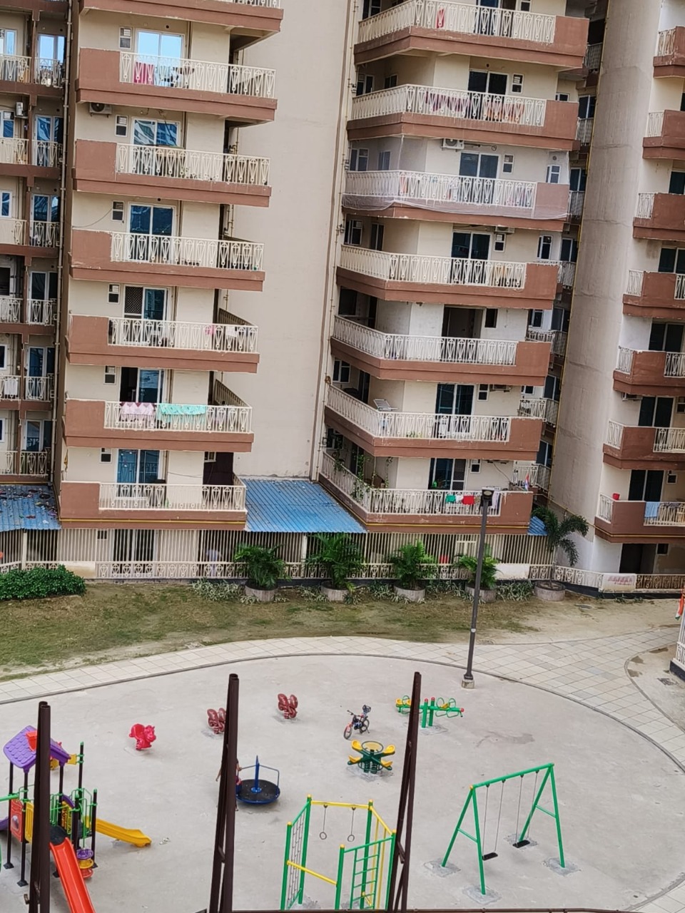 Resale 3 Bedroom 1685 Sq.Ft. Apartment in ATFL Defense Enclave, Sector 44 Noida 4478826
