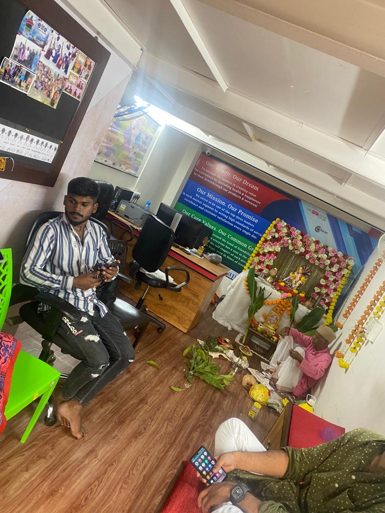 Resale Commercial Office Space 625 Sq.Ft. in Mega Center, Hadapsar Pune