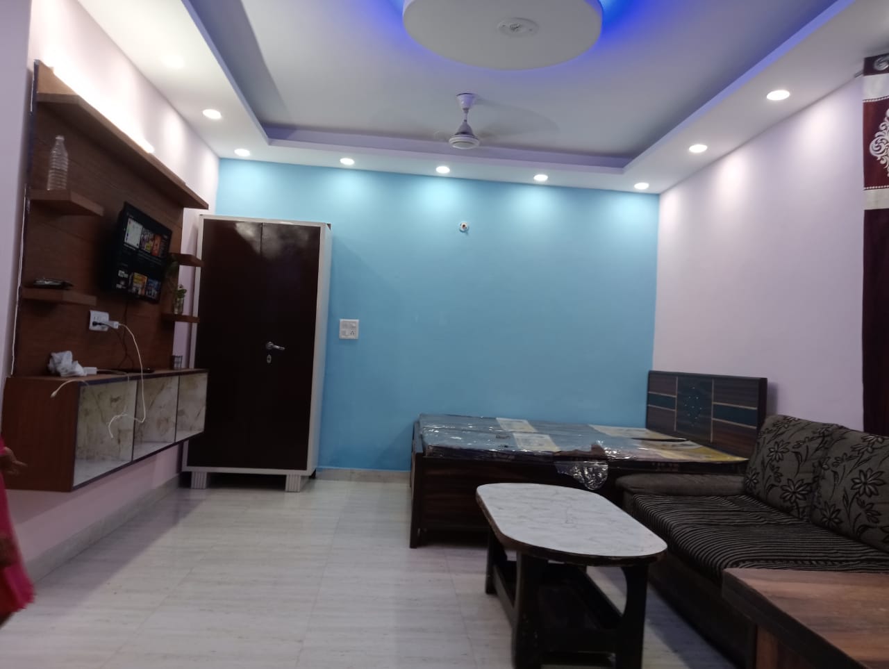 Rental Studio 300 Sq.Ft. Apartment in Freedom Fighters Enclave, Saket