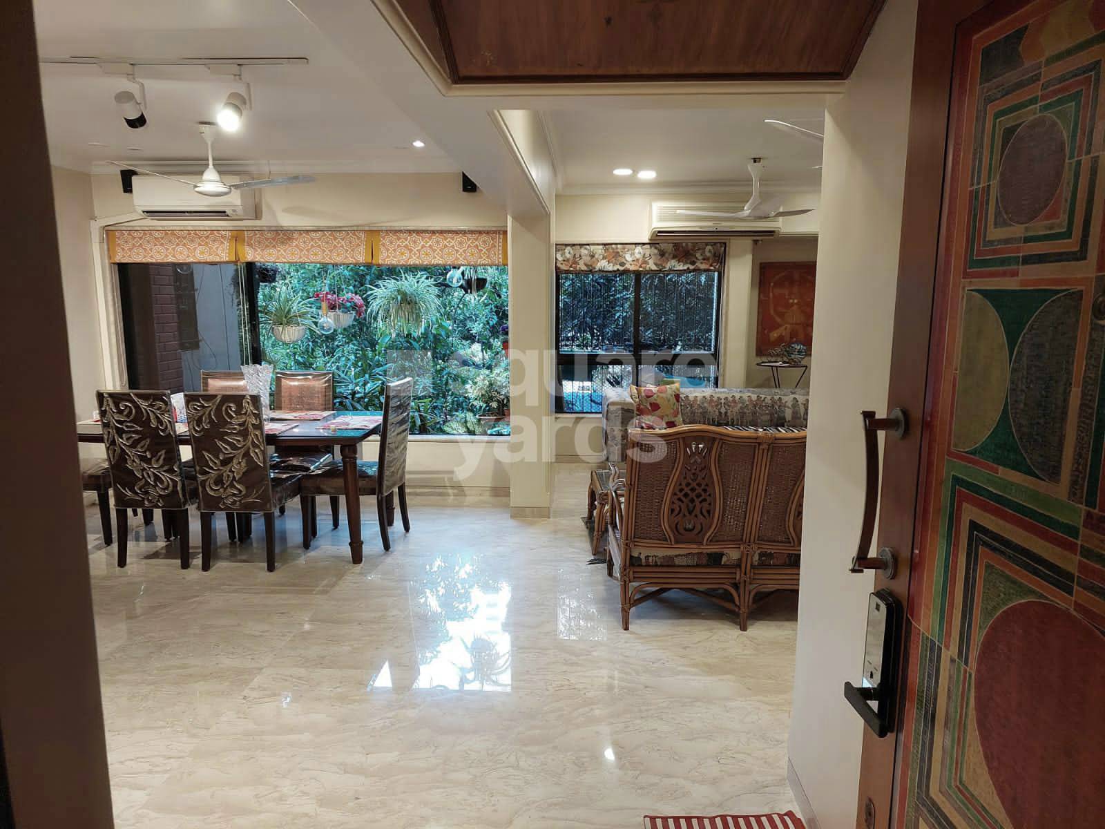 Rental 1 Bedroom 500 Sq.Ft. Apartment in Paschim Apartments, Dadar West
