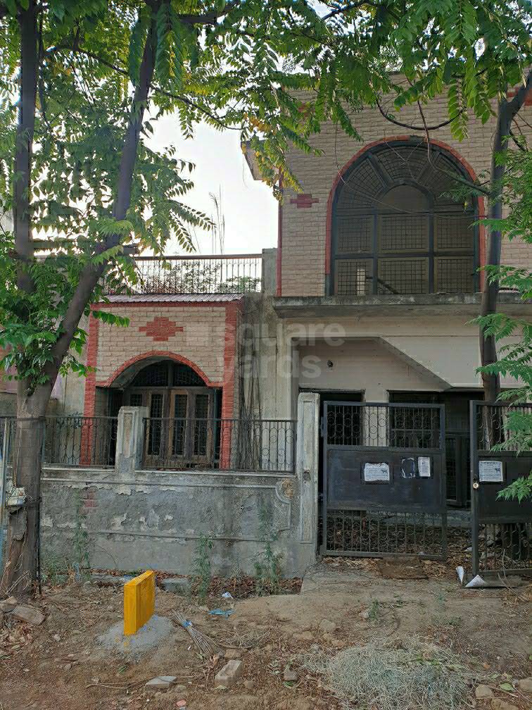 Resale 2 Bedroom 90 Sq.Mt. Independent House in Sector Mu 1, Greater