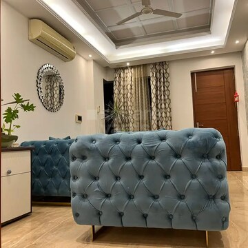 Living Room in 3 BHK Builder Floor at Ansal Esencia-Mulberry Homes, Sector 67 – for Rent