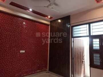 Furnished Amenities in 2 BHK Builder Floor at Shiprapath – for Rent