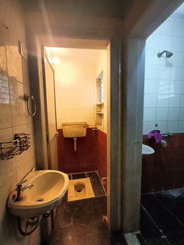 Attached Bathroom in 1 BHK Apartment at Seawoods – for Rent