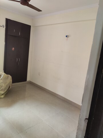 Bedroom in 3 BHK Builder Floor at Gardenia Golf City, Sector 75 – for Rent