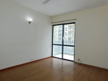 Living Room in 3 BHK Apartment at Unitech Uniworld Gardens, Sector 47 – for Rent