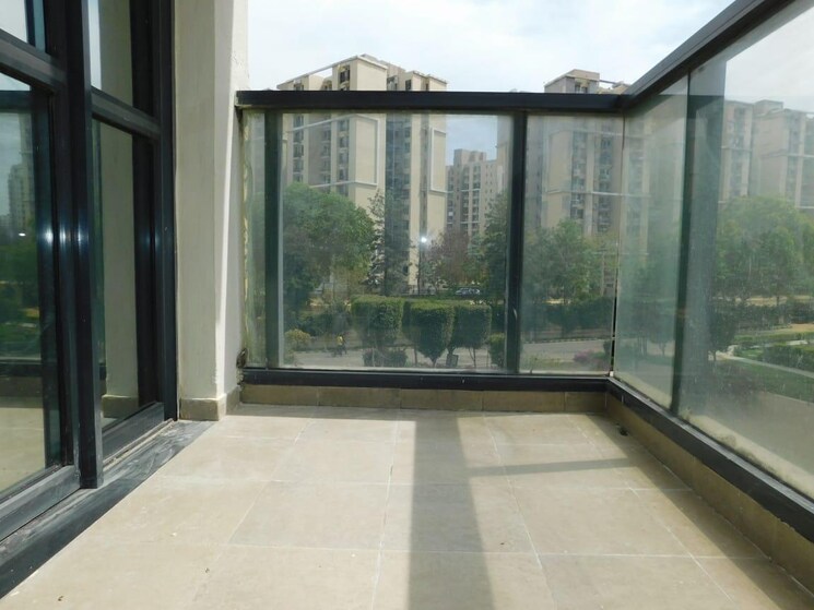 Balcony, unitech-uniworld-gardens 3 Bedroom 2086 Sq.Ft. Apartment In Sector 47 Gurgaon 4507297