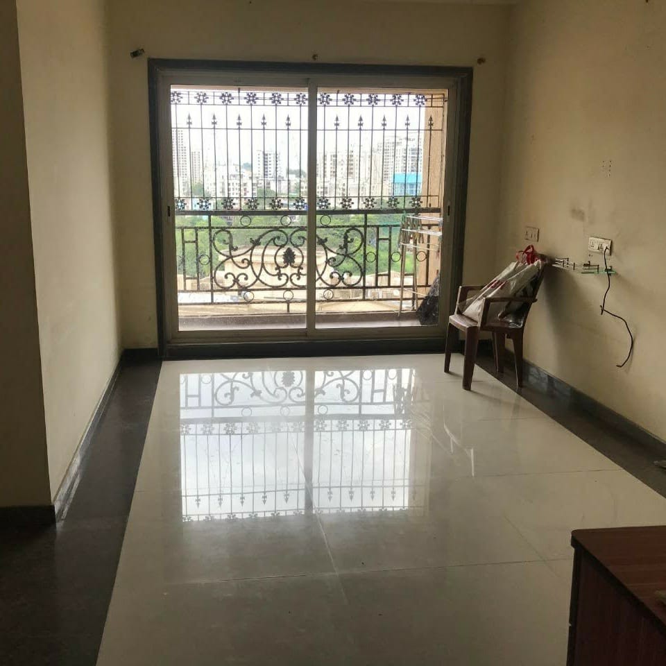 Resale 2 Bedroom 708 Sq.Ft. Apartment in Siddhi Highland Gardens