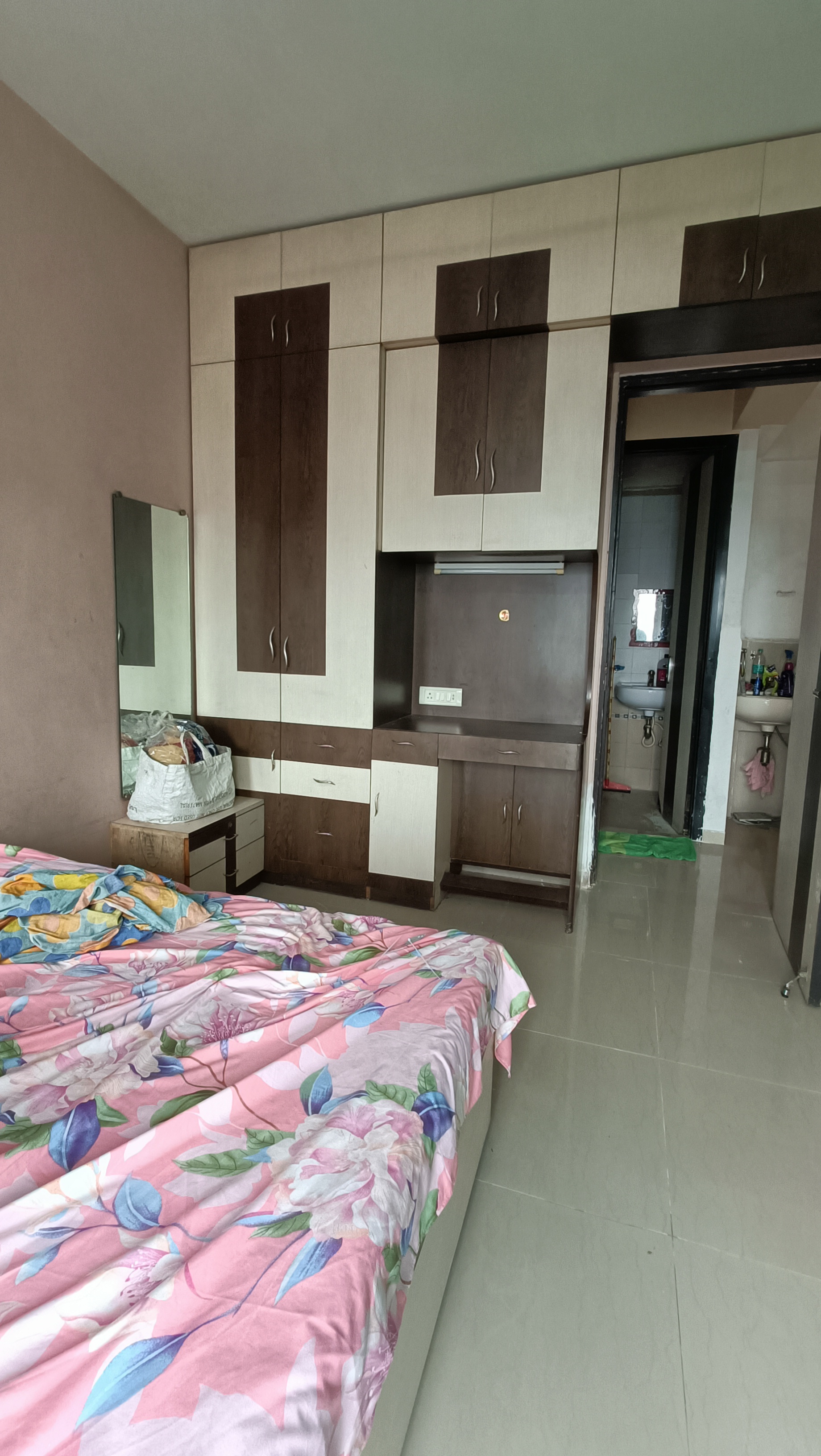 Rental 2 Bedroom 1090 Sq.Ft. Apartment in Raj Legacy I, Vikhroli West