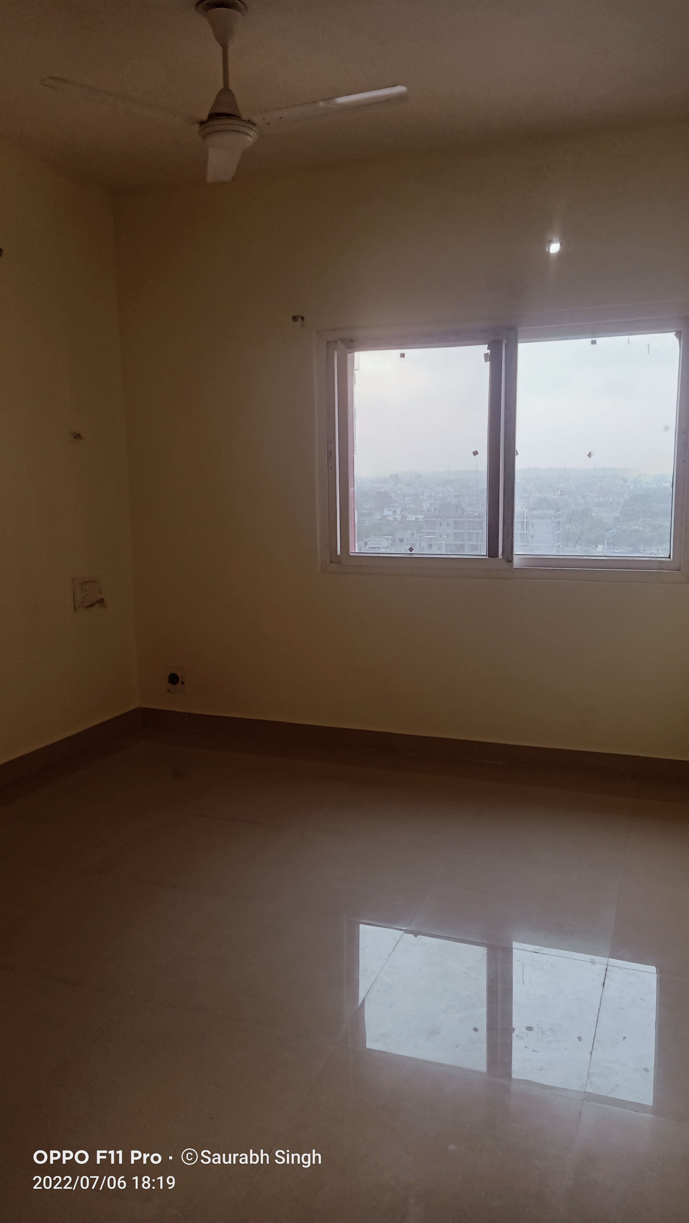 Rental 2.5 Bedroom 1450 Sq.Ft. Apartment in UPAEVP Mandakini Enclave