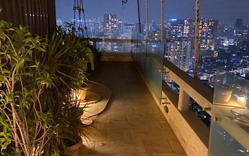 2 BHK Apartment For Rent in Thakur Kedarnath Tower, Versova