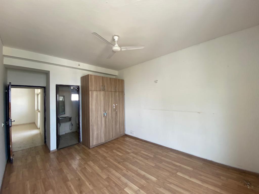 Rental 3 Bedroom 1981 Sq.Ft. Apartment in Vatika Gurgaon 21, Sector 83