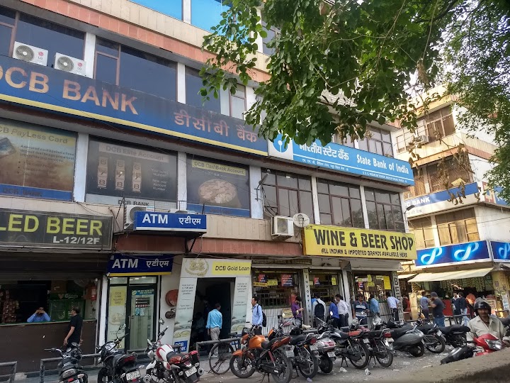 Resale 2 Bedroom 1000 Sq.Ft. Apartment in Mayur Vihar Phase Iii Delhi