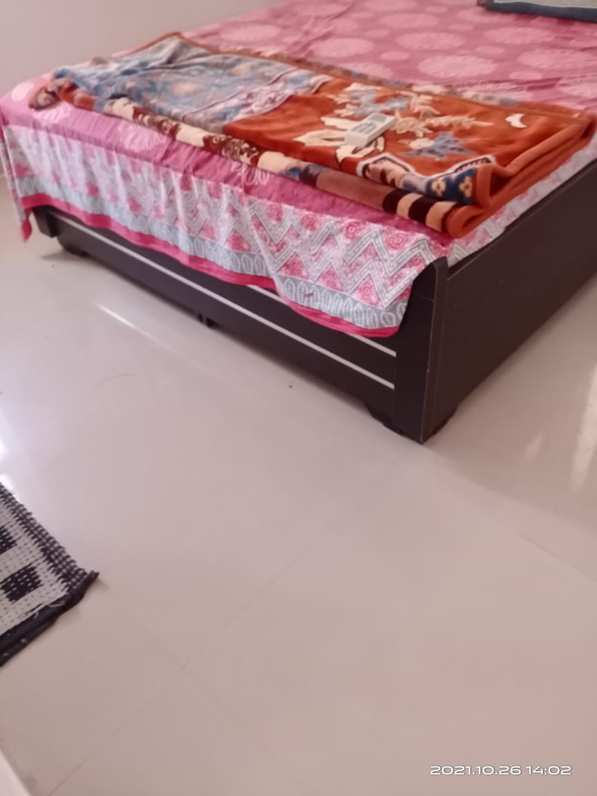 Rental 3 Bedroom 869 Sq.Ft. Apartment in Godrej Garden City, Near Nirma