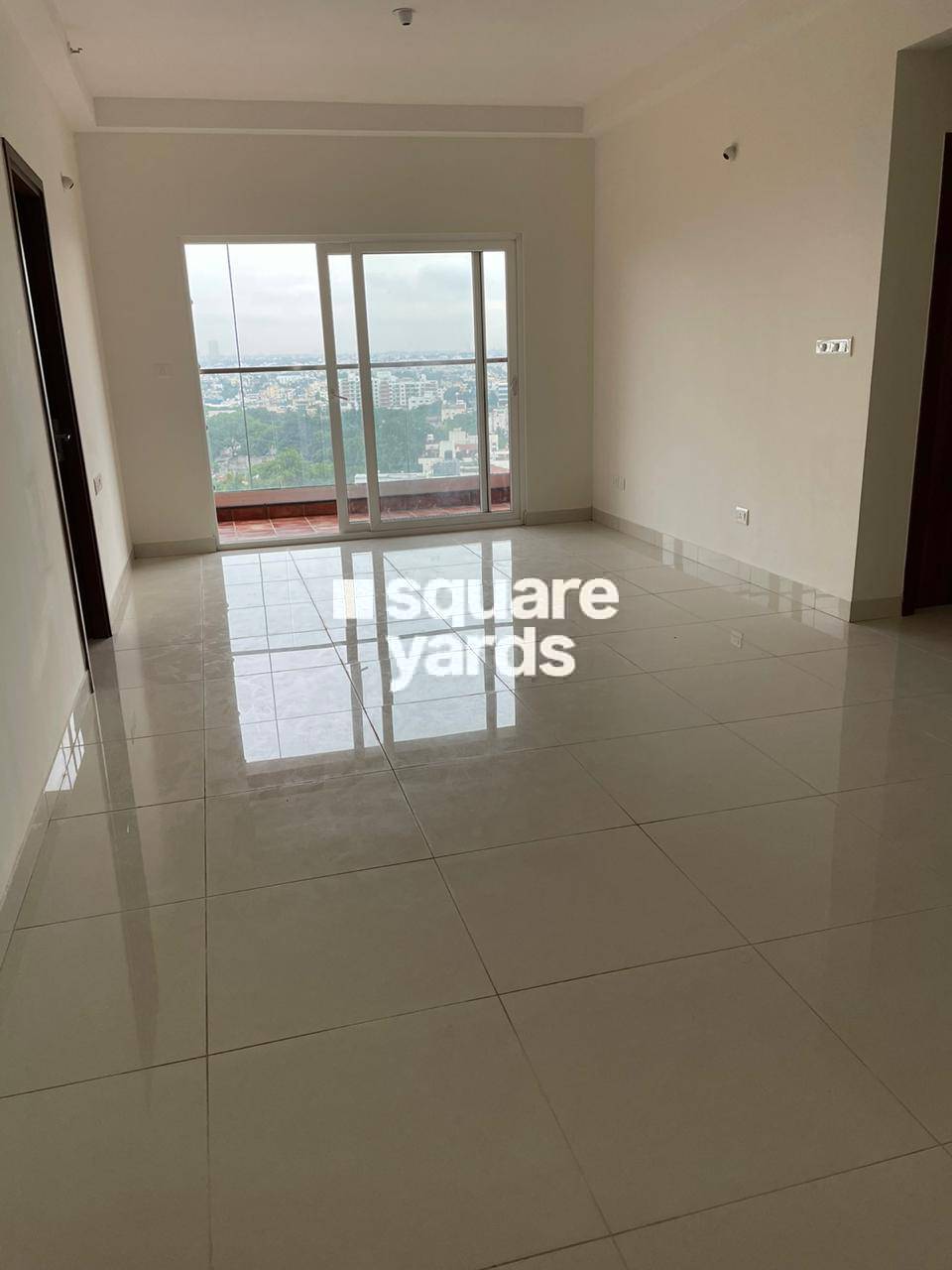 Rental 3 Bedroom 3025 Sq.Ft. Apartment in Elegant Solitaire, Cunningham