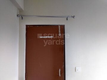 Room in 2 BHK Apartment at Adani Aangan, Sector 89a – for Rent