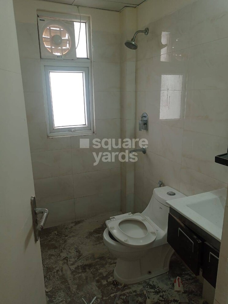 Bathroom, tulip-violet 3 Bedroom 1578 Sq.Ft. Apartment In Sector 69 Gurgaon 4542002