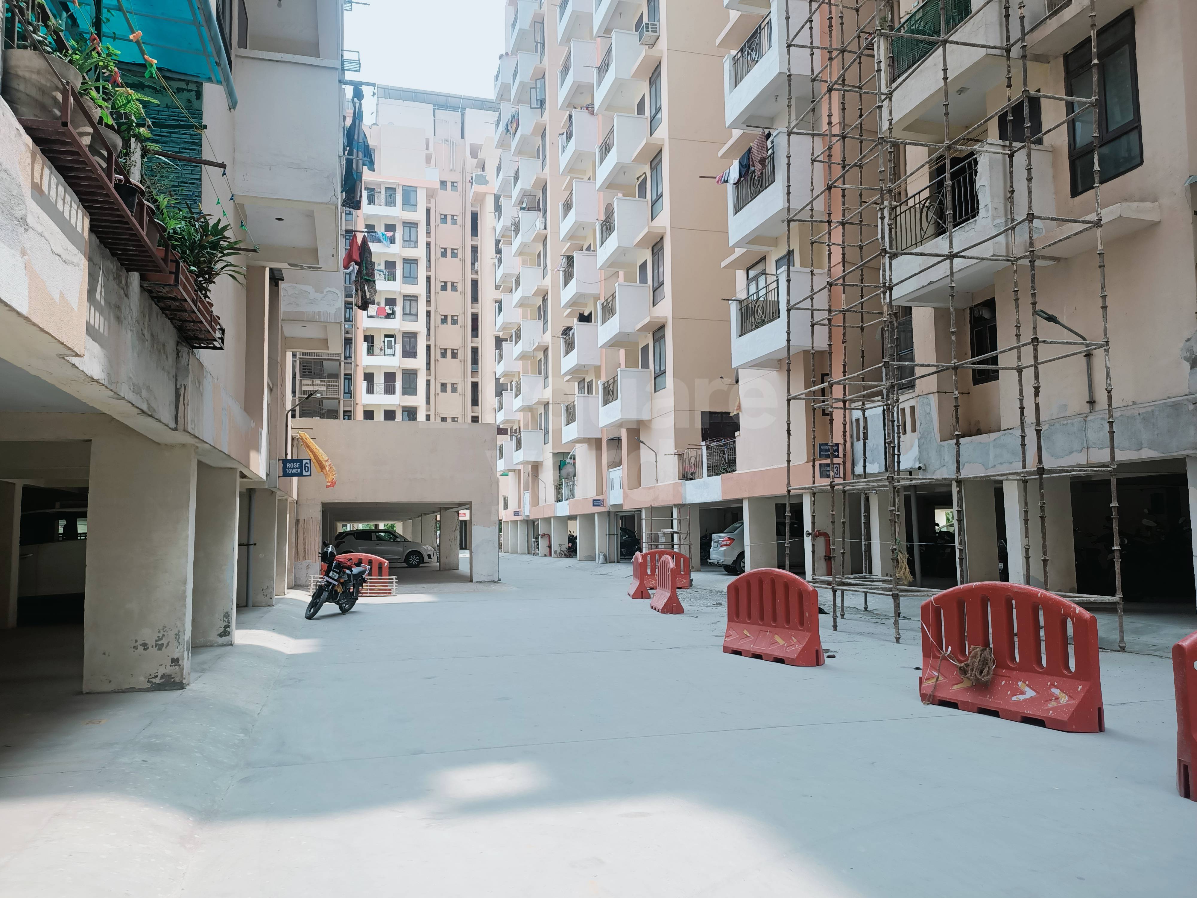 Rental 2 Bedroom 1260 Sq.Ft. Apartment in Apex Our Homes, Sector 37c