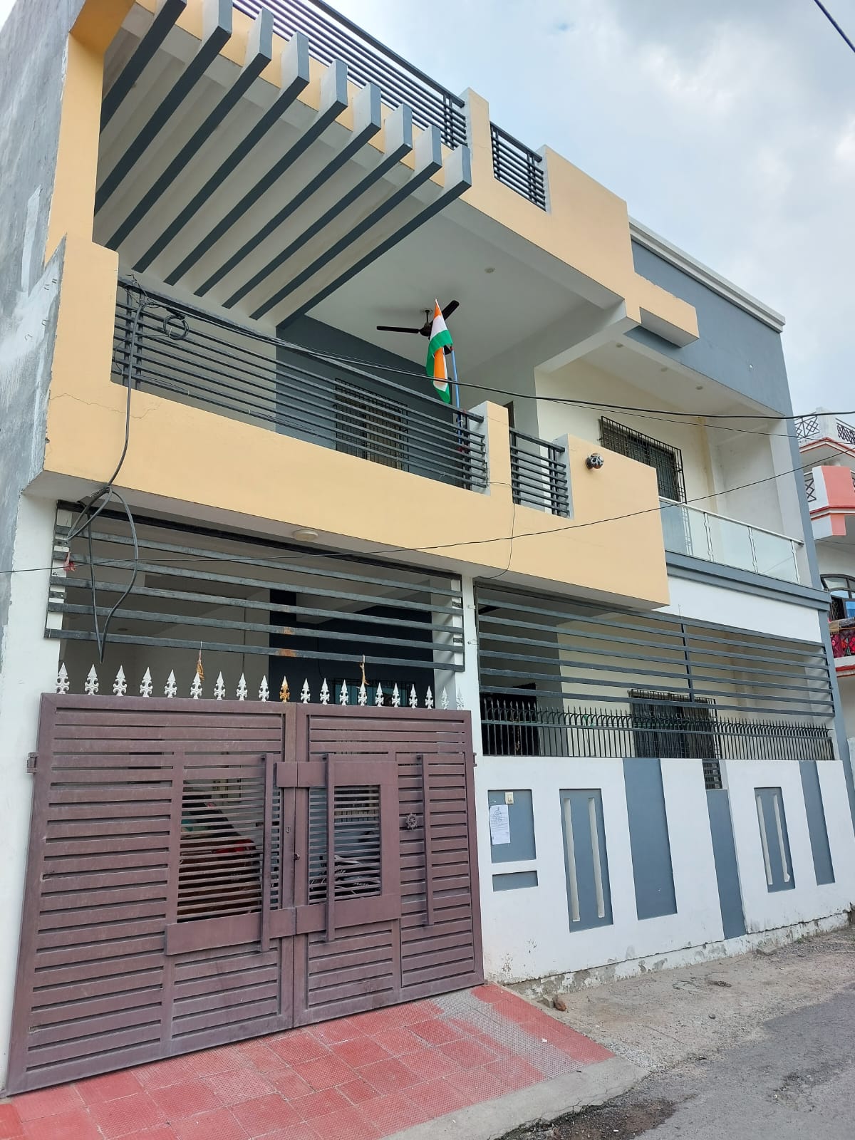 Resale 2 Bedroom 660 Sq.Ft. Independent House in Jankipuram Extension