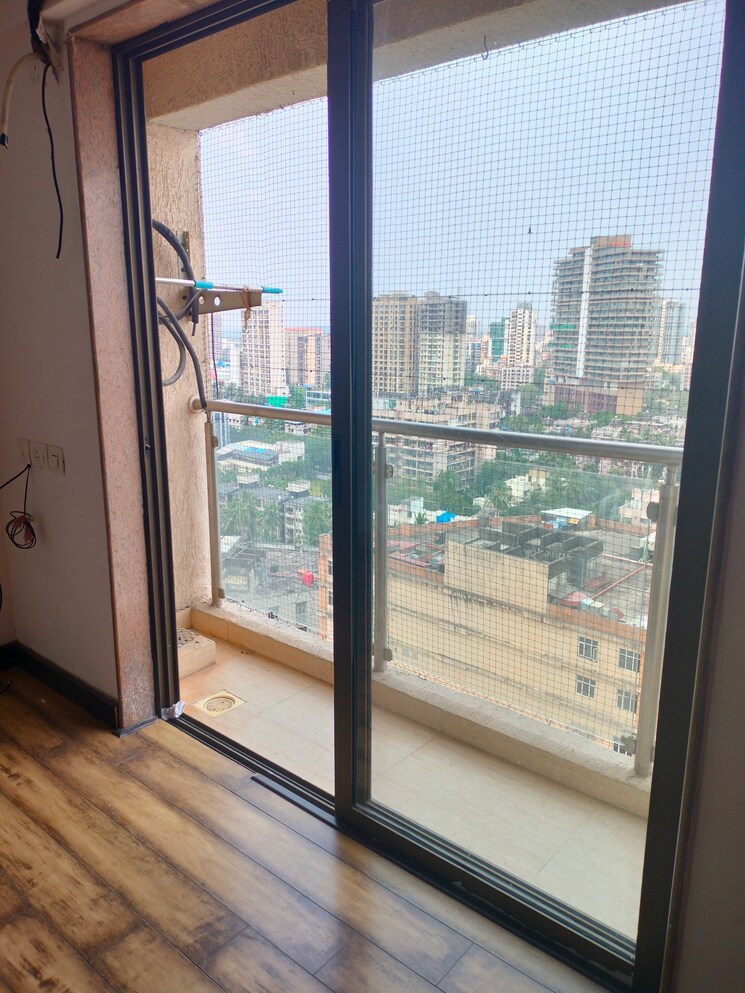 Balcony, hdil-metropolis-residences 4 Bedroom 2500 Sq.Ft. Apartment In Andheri West Mumbai 4558598