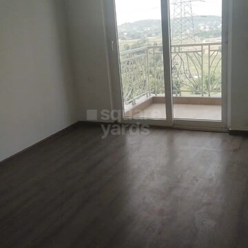 Room in 2 BHK Apartment at AIPL Zen Residences, Sector 70a – for Rent