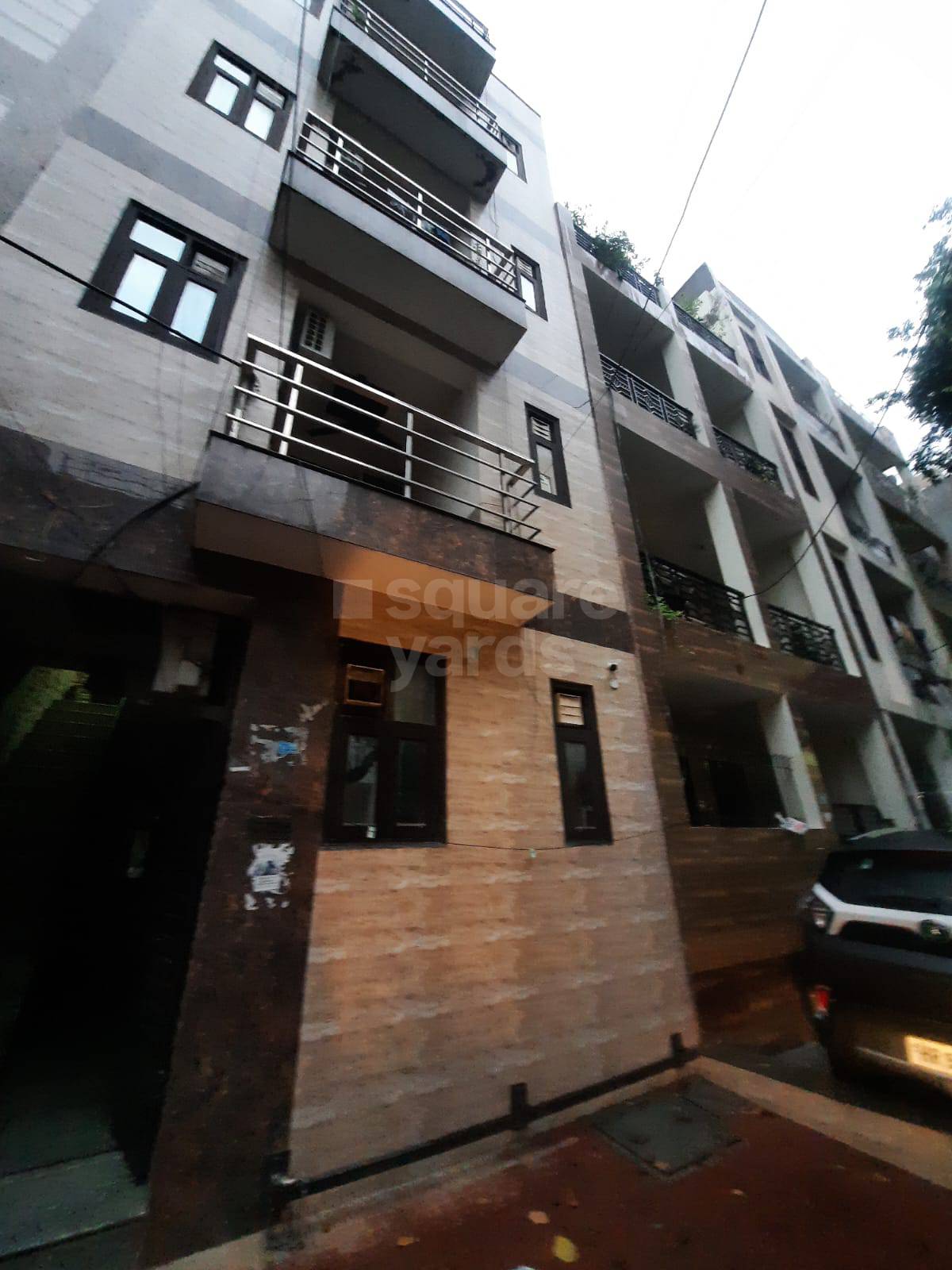 Resale 6+ Bedroom 2700 Sq.Ft. Independent House in Ansal Sushant Lok I
